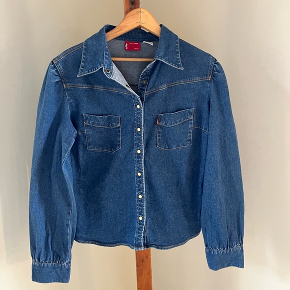 Levi’s snap button up denim shirt shoulder detail large - Picture 1 of 8